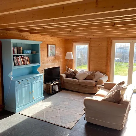 The Blue House Tatil Evi *