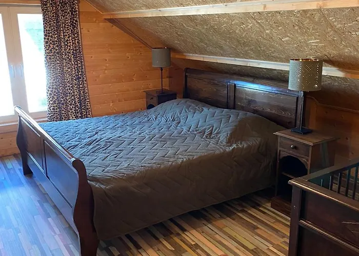 The Blue House Roelofarendsveen